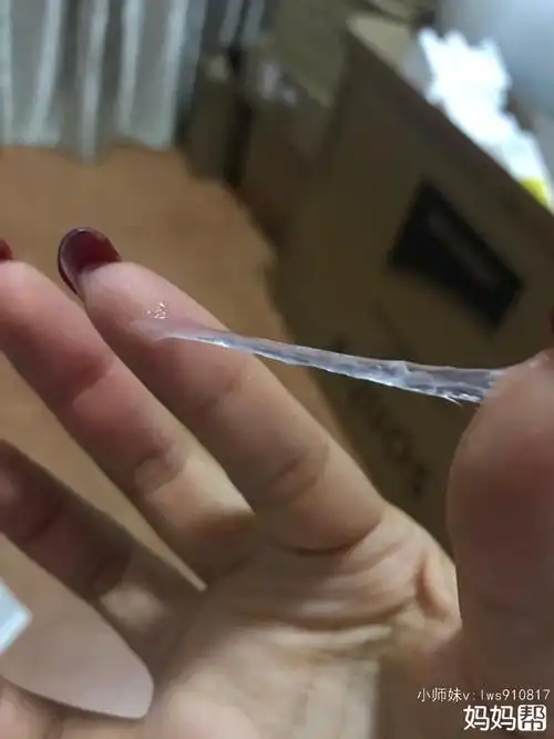 排卵期"白带拉丝"是排卵前还是排卵后? 可能很多女人都看错了!