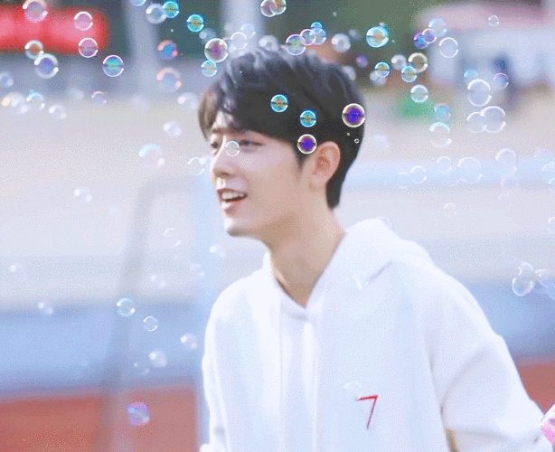 肖战[超话]##肖战#  xz#给肖战的年终告白# http://t.