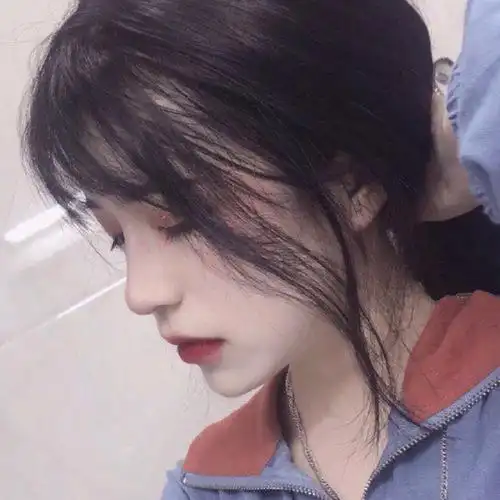 女生淡雅优质微信头像