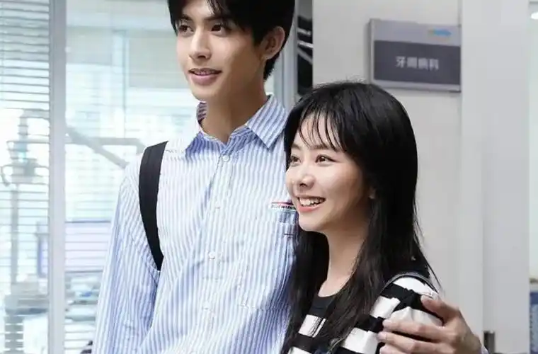 盘点三四十岁还能演学生,只服这几位,不用装嫩,就是这么显年轻