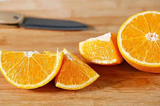 新鲜切开的水果,橙子