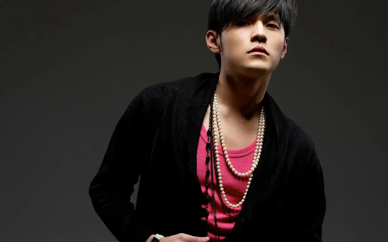 同问周杰伦的这件衣服哪里有卖的 外套