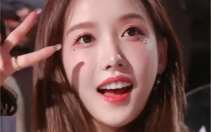 姜贞羽竖屏美颜姜姜闹木耶波