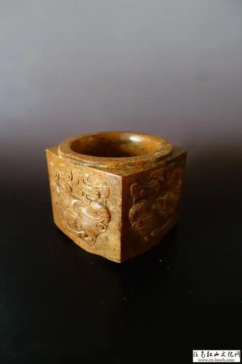 仿古玉琮真玉材质