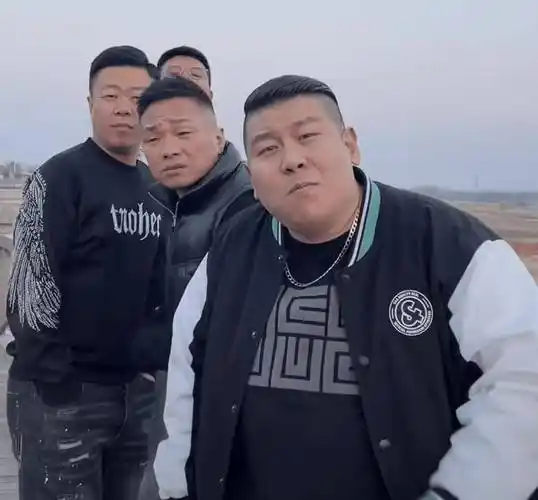 为此,网友希望胡胖再次回归大石桥联盟.