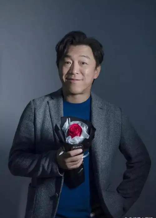 演员黄渤:平凡妻子是"掌心宝",成名后甩掉原配妻可没他份儿