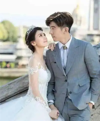 贾静雯婚纱照片#(婚纱礼服)#(婚纱摄影)#(明星婚纱照)