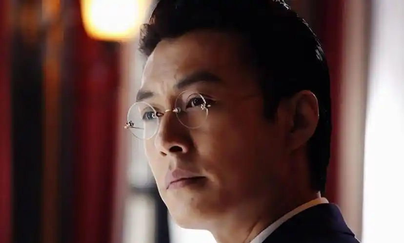 抗战剧《来势凶猛》,靳东和许晴联手打仗,非常有趣,值得熬夜观看_马