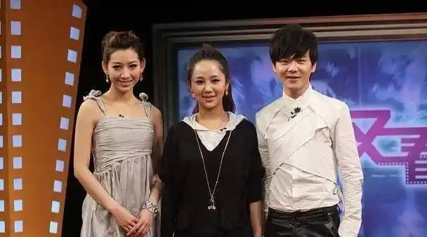 原创杨紫为李现庆生恋人和异性朋友的区别过一次生日就明白了