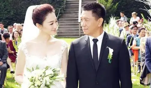 李小冉的豪门恋情:三个月的恋爱,却花费10年才正式走出去|孙东海|鄢颇