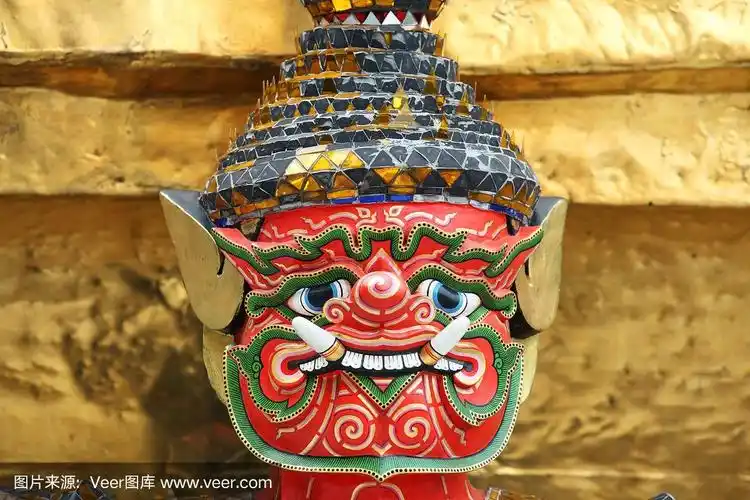 传统罗摩衍那恶魔面具为背景.