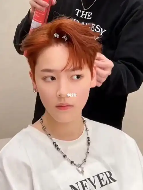 光靠剪发来打造蓬松造型感很难利用烫发达成完美头型的均衡隐形烫螺旋