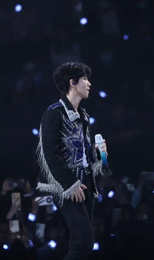 江苏卫视跨年##王俊凯江苏卫视跨年