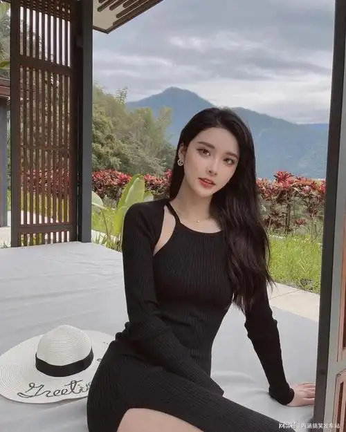 今日养眼美女台湾洪真英美好身材藏不住甜美笑容