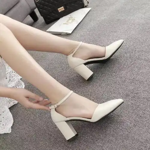 春季新款一字扣高跟鞋韩版粗跟女绑带单鞋工作鞋白色尖头女鞋