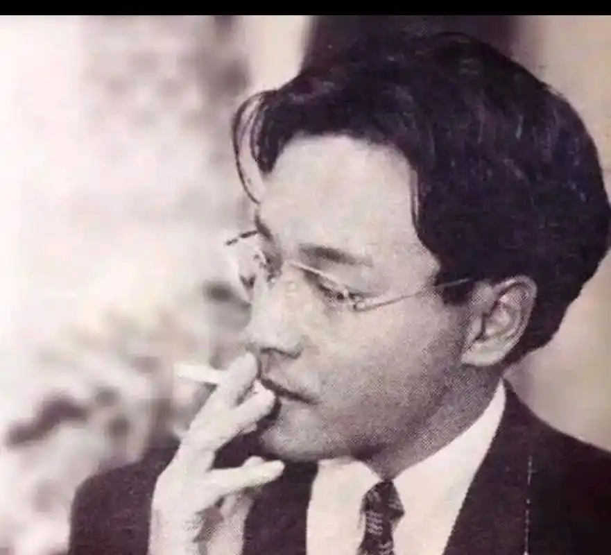 张国荣故事之吸烟的男人