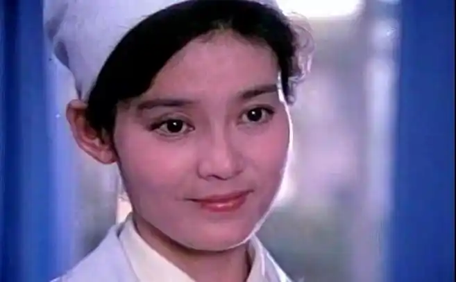 表演课丨看潘虹老师如何通过眼睛塑造人物