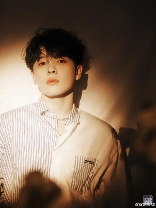 尤长靖庆祝出道六周年