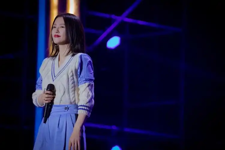 谭维维唱响荣耀盛典音乐季 用歌声描绘女性情感世界