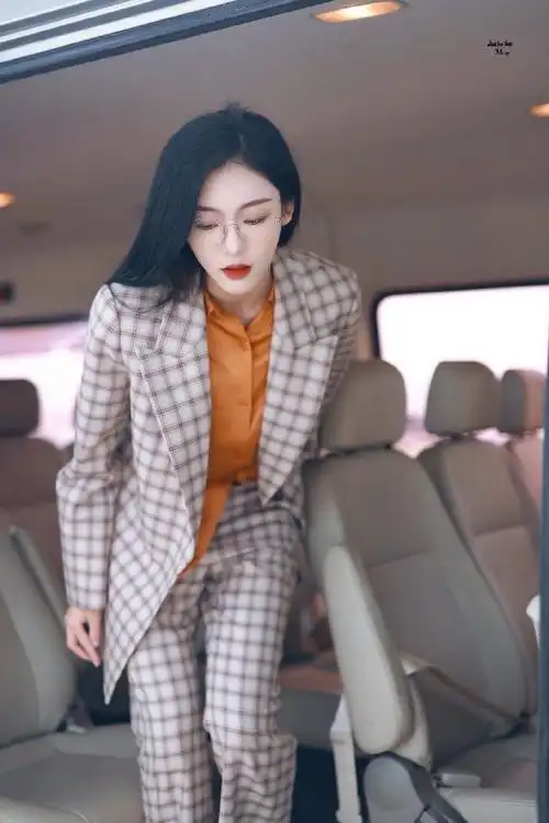 孙芮格子西装##孙芮港风西装造型