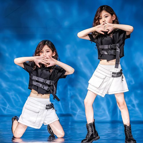 六一女童模特走秀款潮服时尚个性霸气街舞女孩帅气爵士舞套装露脐