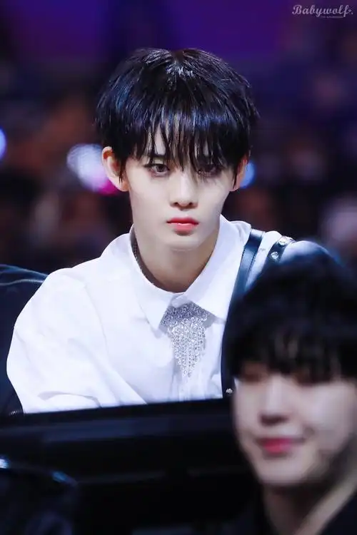 关注2018年12月16日 17:15赖冠霖女友