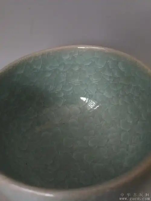 宋代传世汝窑冰裂纹瓷碗