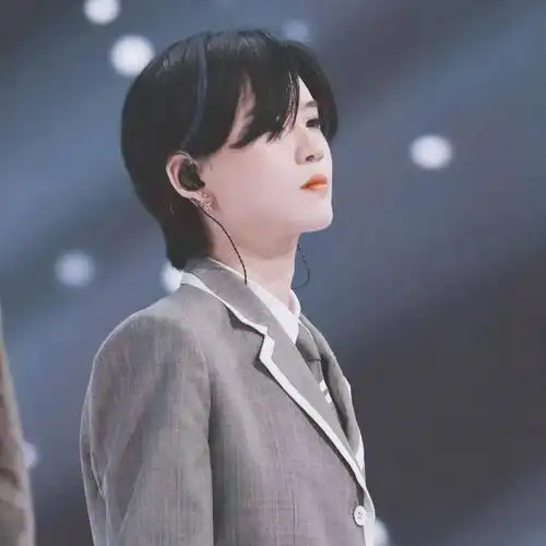 微信头像陆柯燃