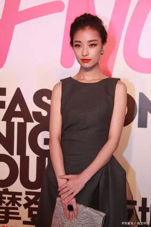 然而,随着剧情的深入,主演倪妮的演技却被一些网友批评为"油腻",并