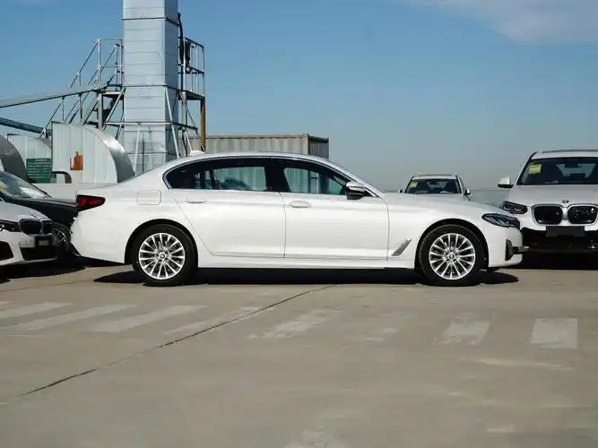 霸气时尚适合家用4298万起售实拍宝马5系