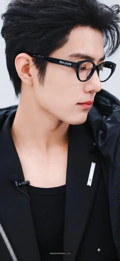肖战陌森眼镜品牌代言人#xz#肖战#    壁纸|清透,凌厉