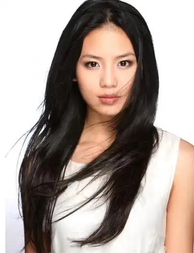 快女黄英二胎女儿出生啦 网友纷纷送上祝福 而喷祖宋祖德则这么说