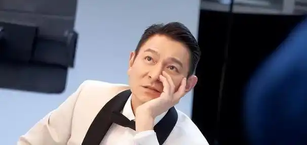 笑不活了,62岁刘德华成都演唱会票价最低680元,评论区炸锅了