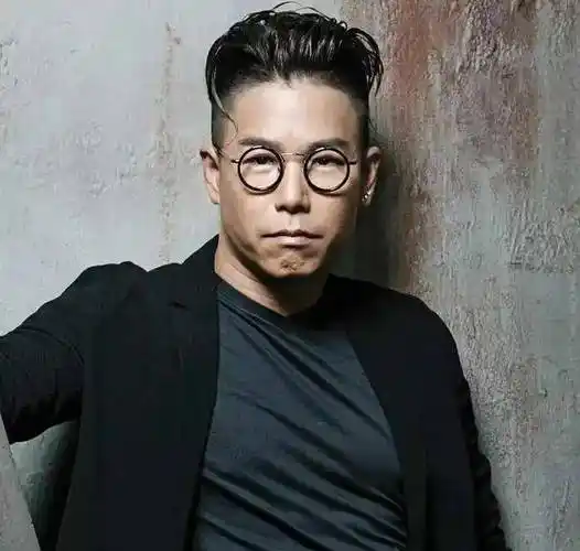 姐姐管着郑伊健,被gai怼的林晓峰才是最惹不起的人_林珊珊_郑秀文