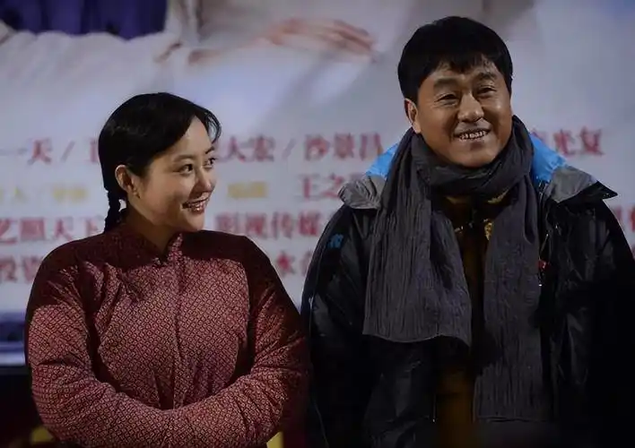 回顾何冰跑龙套到演员明星坦言能娶到李海洋像捡到宝