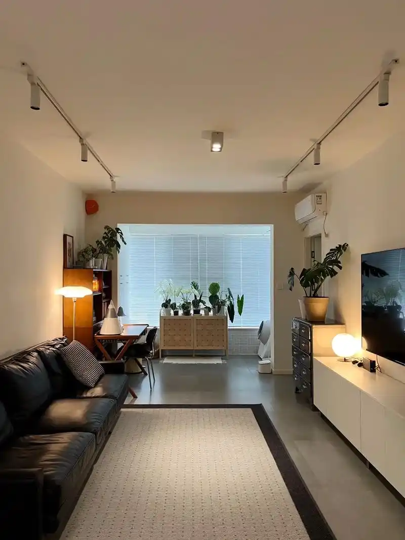 小户型装修就复制我家吧!63平两室一厅的小户型,简单的装修风 - 抖音