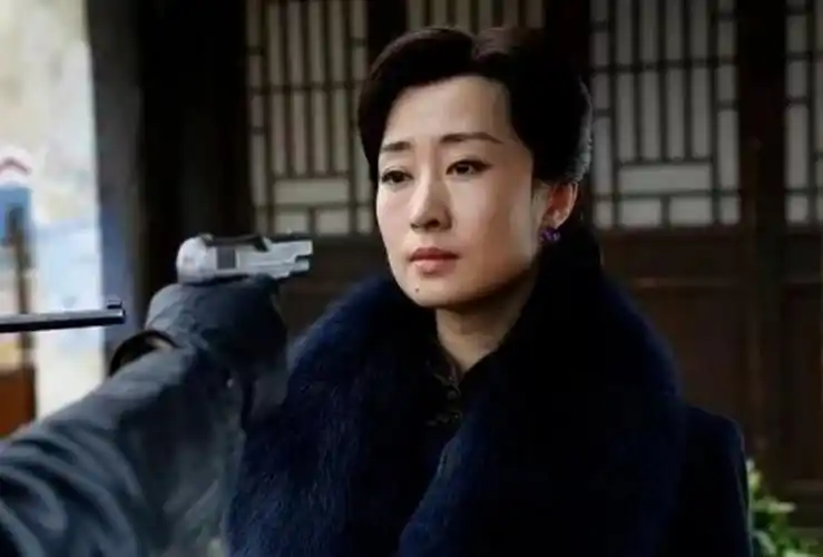 刘敏涛前老公常乐(谁能想到刘敏涛离婚前的日子却是卑微而凄凉) - 品