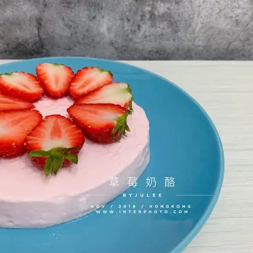 果语酸奶粉用草莓酸奶粉做的奶酪我边拍边吃,简直太美味了!