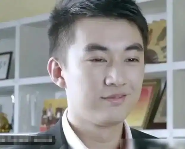 胖子都是潜力股看刘学义旧照和现照对比确定是同一个人