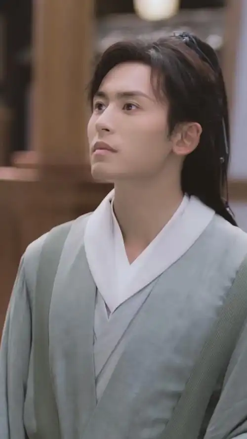 今日份歪头小可爱依旧是超爱老公的漂亮子舒#张哲瀚歪头杀# x 周子舒