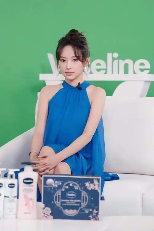 程潇×@凡士林vaseline直播现场图掉落92收藏今日份的蓝色心动97