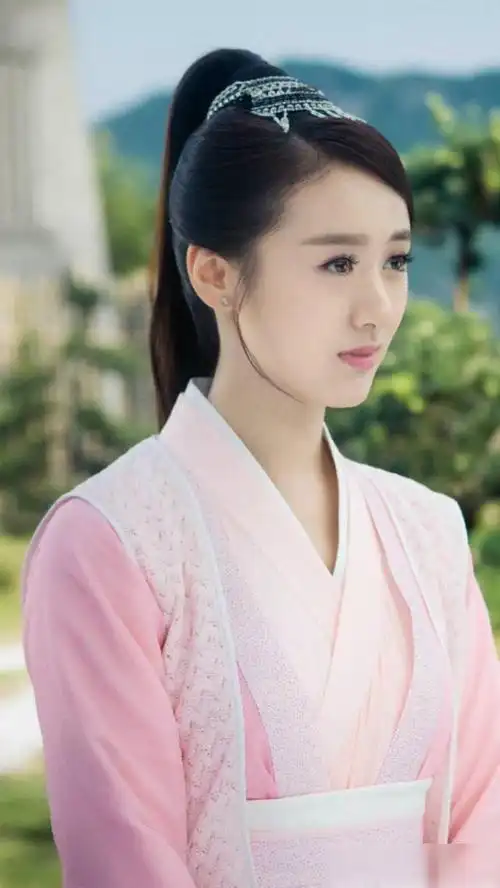 童星出道的演员袁冰妍,长相清秀清纯,活泼可爱的邻家少女_网易订阅