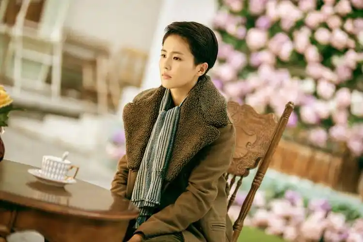 白鹿《烈火军校》剧照