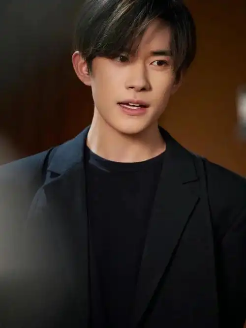 tfboys易烊千玺壁纸我们时刻期盼着与你赴约