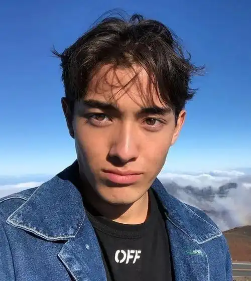 加拿大日裔网红男孩首登大刊封面