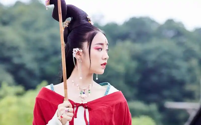 《大梦聊斋》精彩cut:电眼婴宁上线,林有有变最美狐仙_哔哩哔哩 (゜