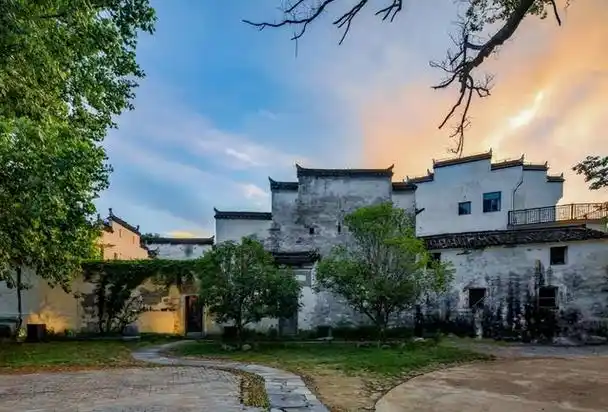 江西婺源15大中国传统村落,最美油菜花中徽派人家