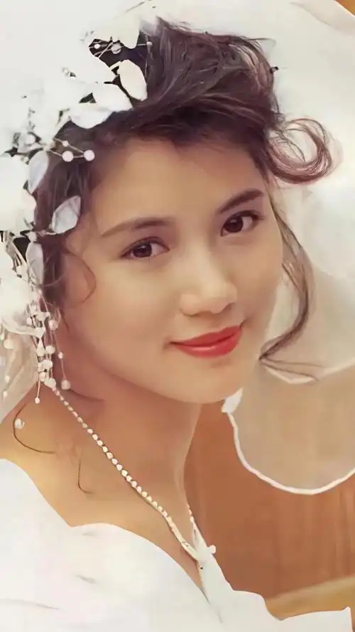 当年的袁咏仪到底有多美?先看图,再讨论!