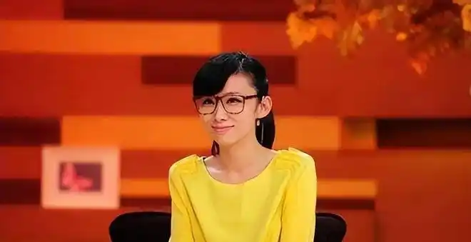 上海主持人贝倩妮:也是优秀配音员,外公是引路人,女儿已经10岁