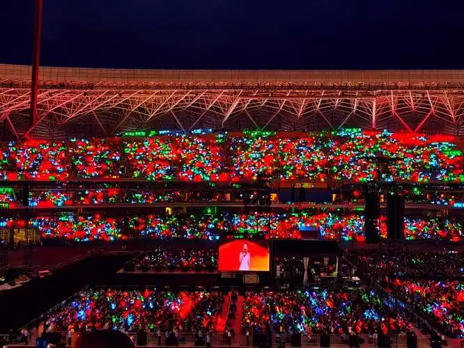 青春修炼手册开场#我会带着易烊千玺的红海走遍热搜!